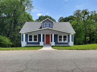 307 S Main St, Catawba, NC 28609