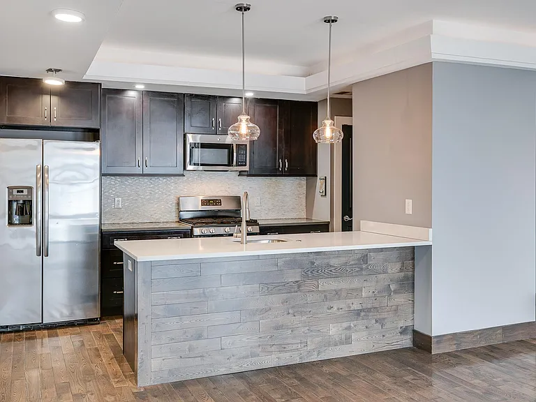 Kitchen with Island