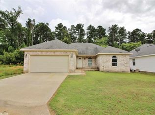 510 Wisteria Dr, Bauxite, AR 72011