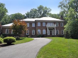 307 Club View Dr, Great Falls, VA 22066