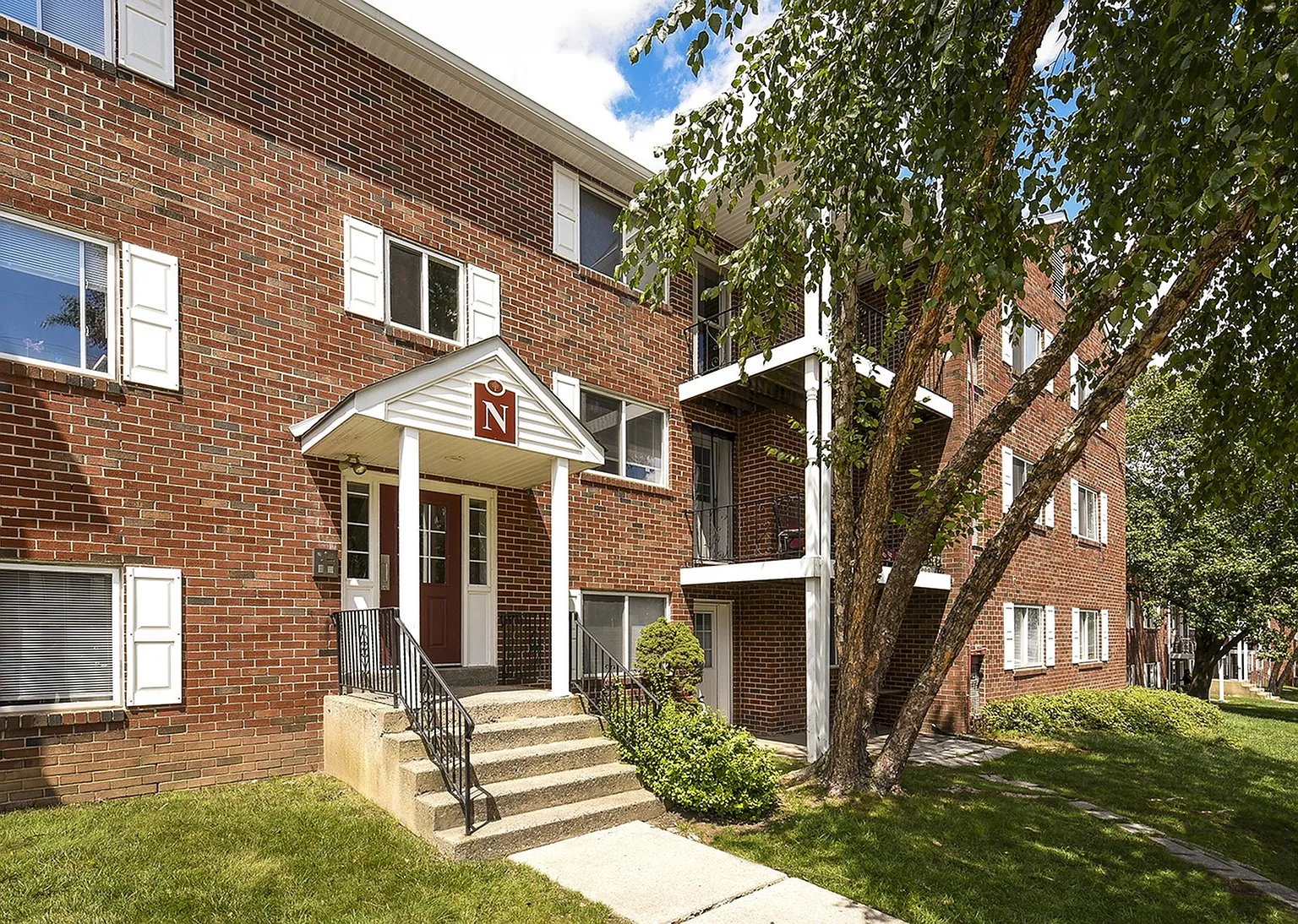 Jamestown Village Apartments — Photo 4