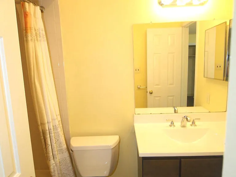 681A Rose Hollow Dr — Photo 25