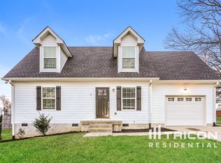 114 West Dr, White House, TN 37188