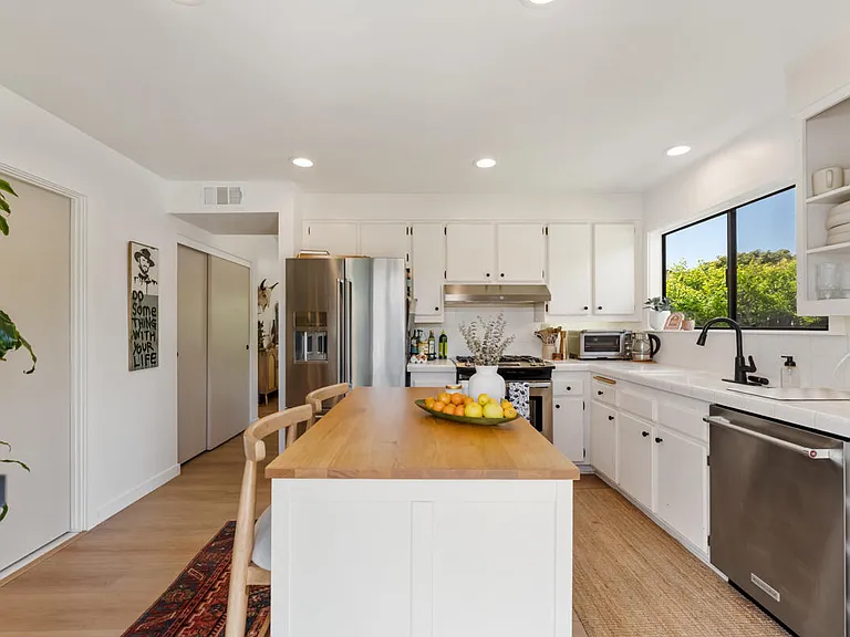1488 Manzanita St — Photo 13