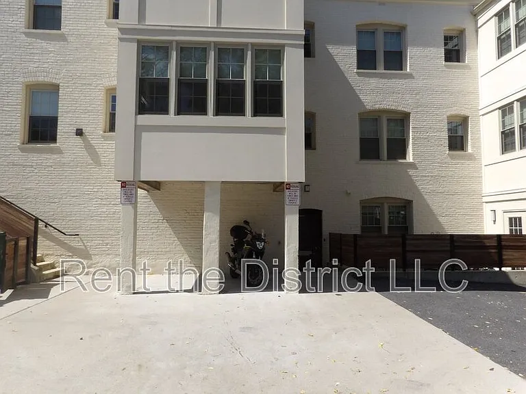 2926 Porter St NW #102 — Photo 16