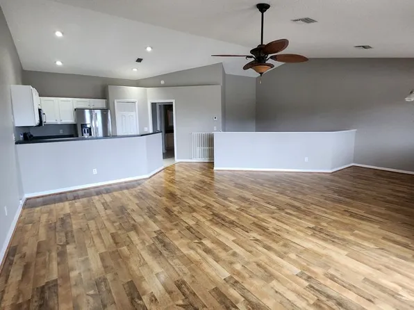 1953 Cato Ct #D-6, Indialantic, FL 32903