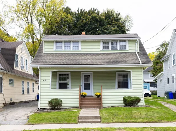 112 W Spruce St, East Rochester, NY 14445