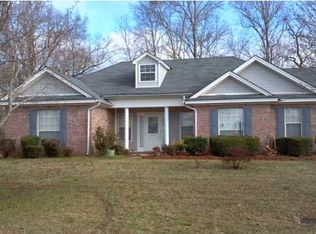 234 Old Orchard Loop, Deatsville, AL 36022