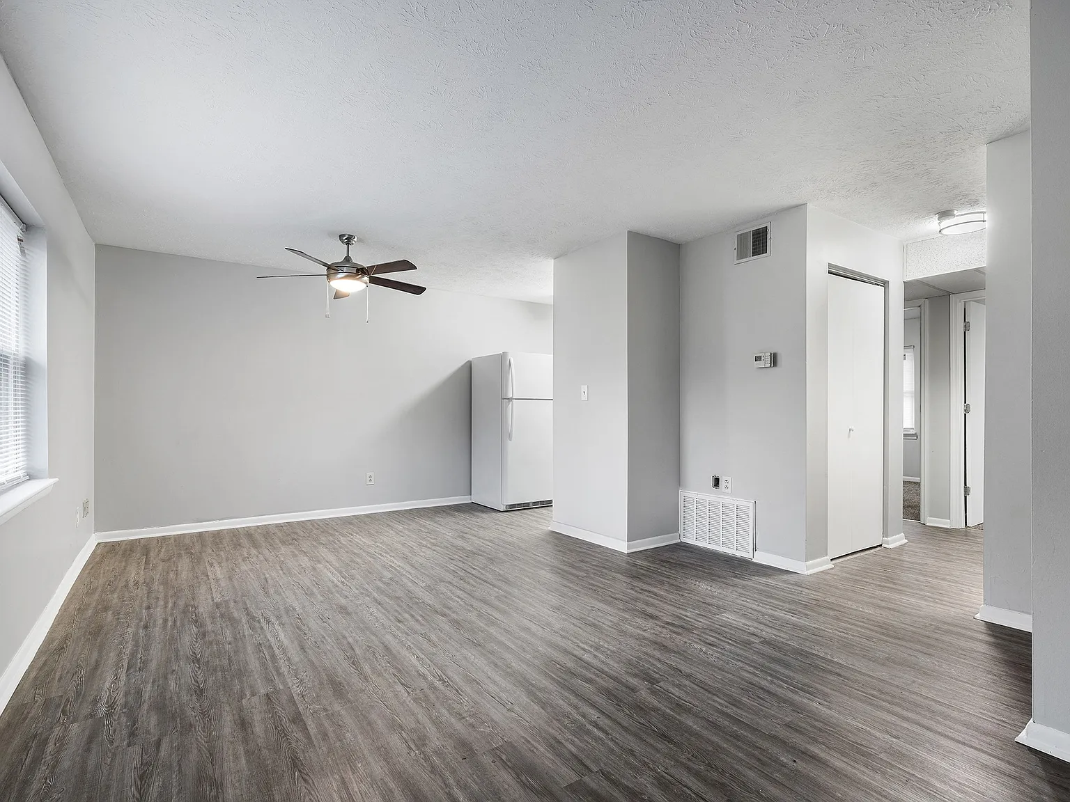 Riverview Apartments — Photo 3