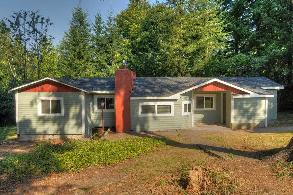 25403 John St photo 1