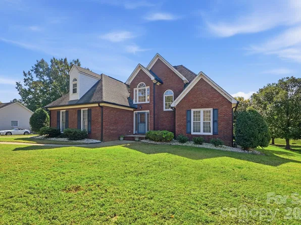 2322 Beaver Pond Rd, Kannapolis, NC 28083