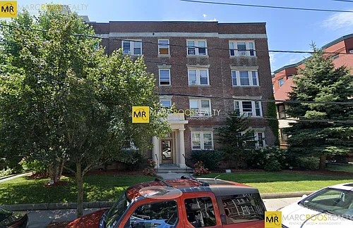 14 Centre St #C Photo 1