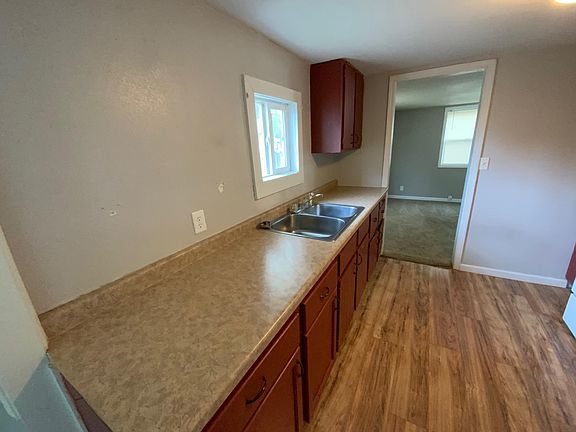 5th image of 54 Maplewood Ave