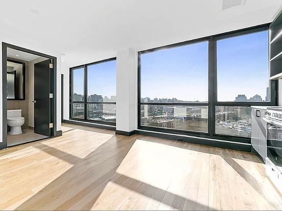 4th image of 1134 Fulton St APT 10T