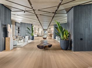 1000 Auahi St #2504, Honolulu, HI 96813