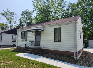 740 E 258th St, Euclid, OH 44132