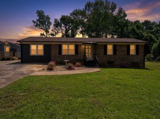 150 Spring St, Wellford, SC 29385