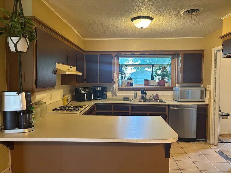 4819 Westway Trl — Photo 7