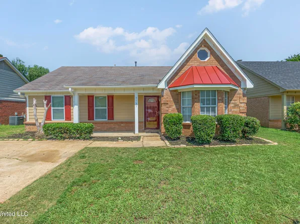 7151 Hampton Dr, Horn Lake, MS 38637
