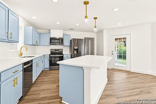 1687 Fir Cir Photo 1