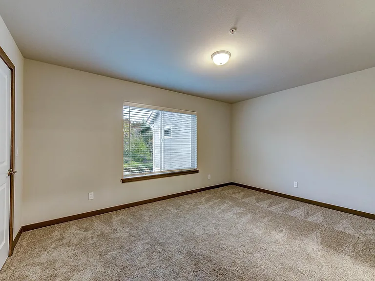 Silver Creek Apartment Homes — Photo 22
