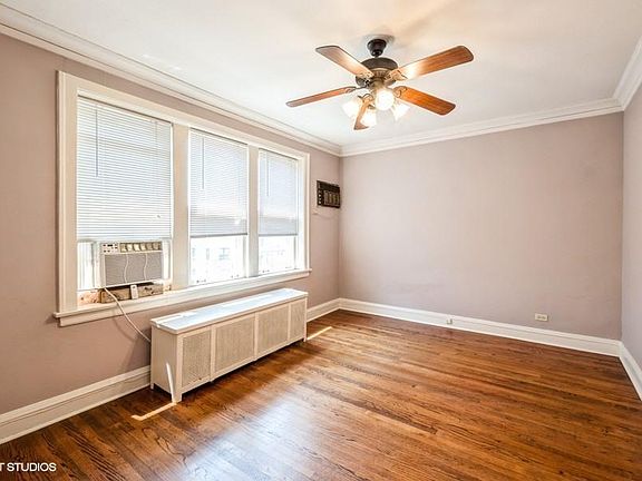 4th image of 2703 W Estes Ave #3W