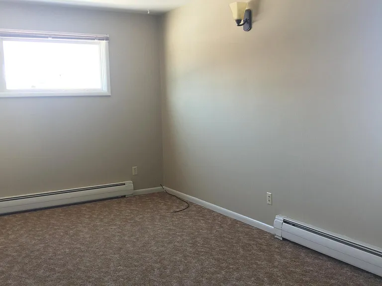 832 11th St E #1 — Photo 10