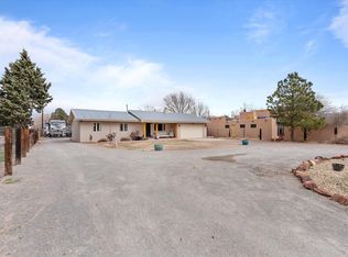 809 Alameda Rd NW, Albuquerque, NM 87114