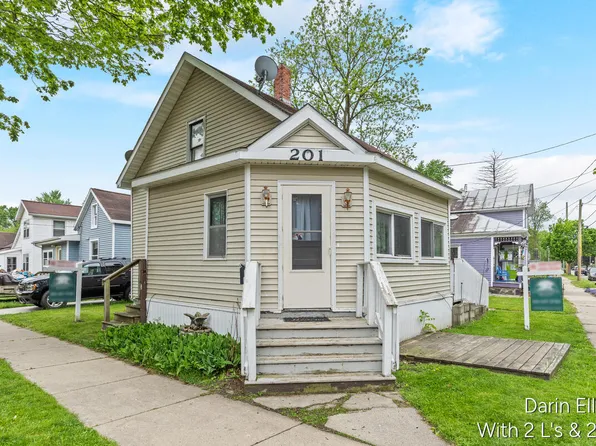 201 S Jefferson St, Ionia, MI 48846