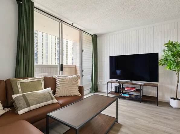 3215 Ala Ilima St APT B911, Honolulu, HI 96818