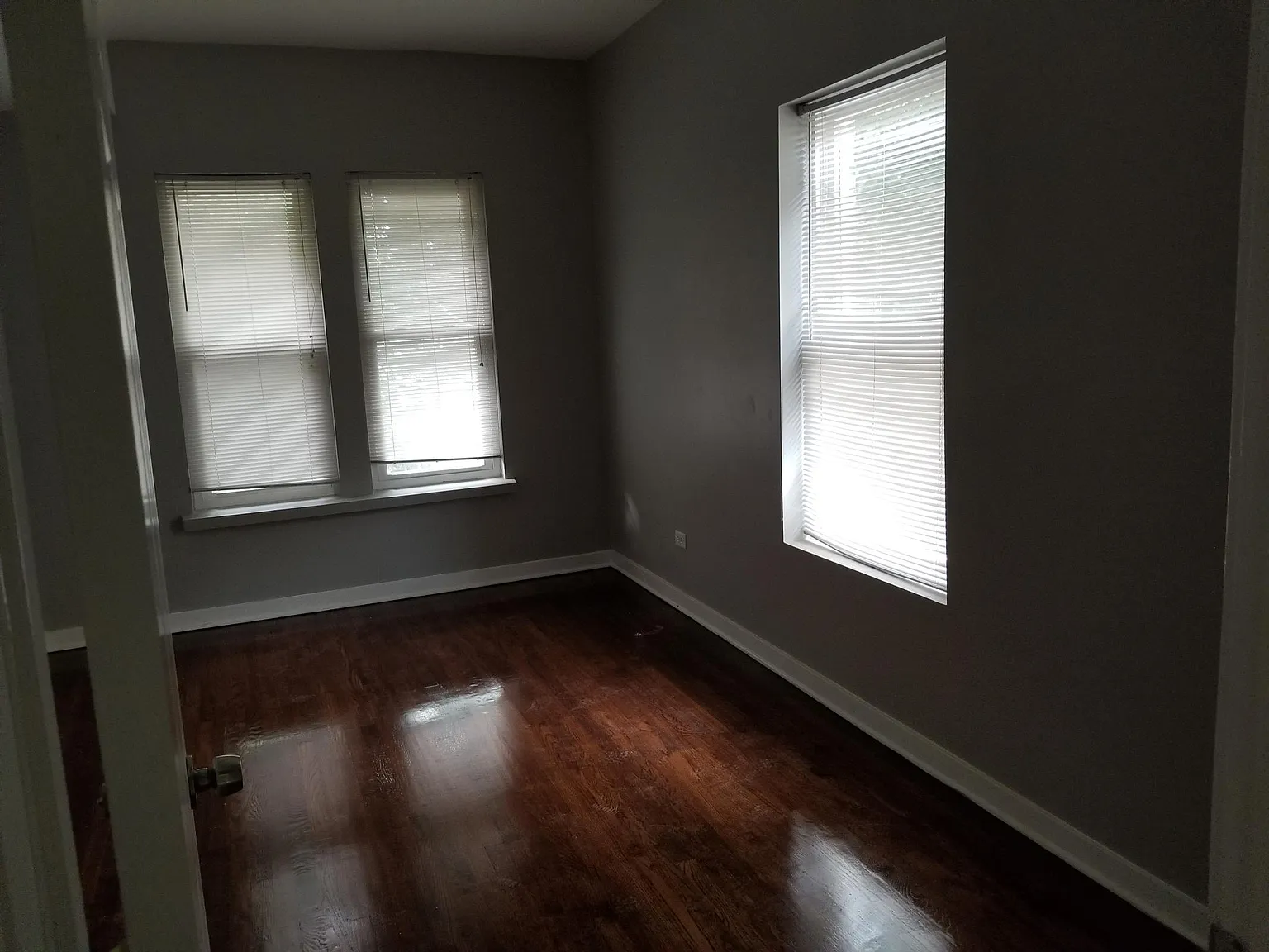 2 bed, 1000 sqft, $1,650 — Photo 3