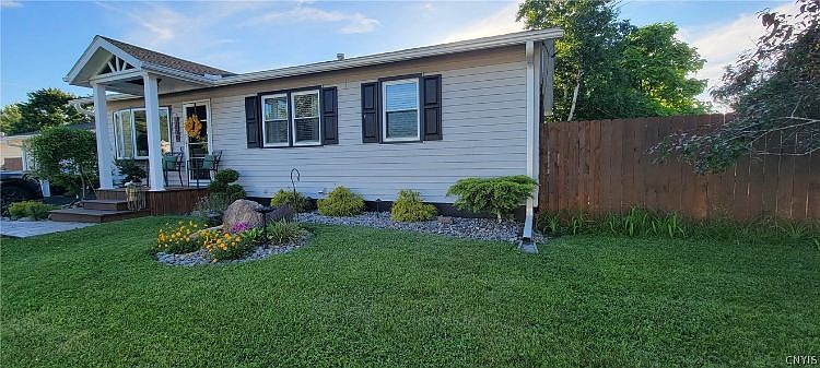 1st image of 1408 Floral Dr