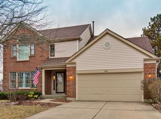2200 Magnolia Ct W, Buffalo Grove, IL