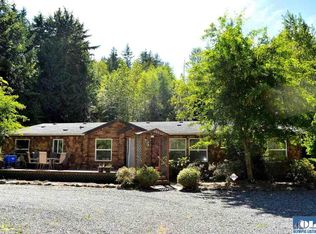 322 S Barr Rd, Port Angeles, WA 98362