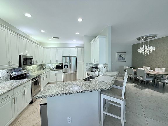 5th image of 6721 Marbella Ln