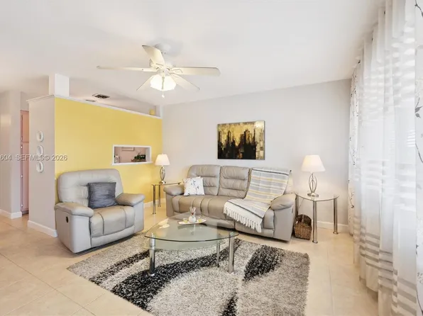 1050 SW 11th St APT 16L, Hallandale, FL 33009