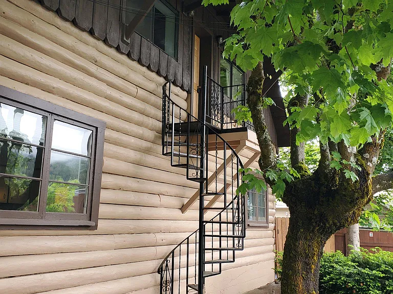 Main in and out daily. Can use back entrance to move in furniture. We will be putting in regular stairs this summer.