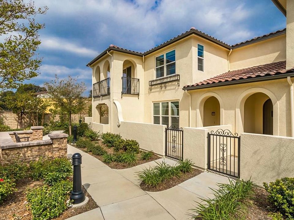 1st image of 28822 Calle De La Paz Dr