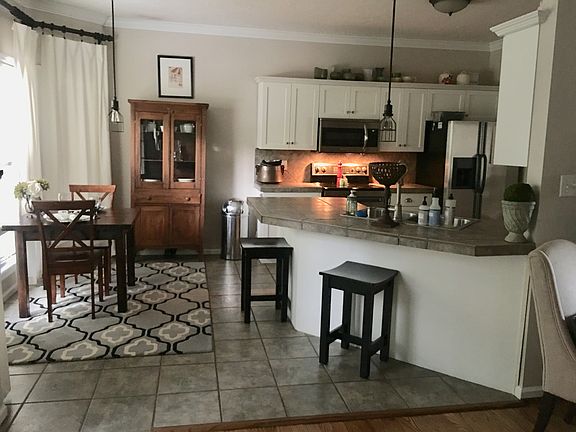 Breakfast nook