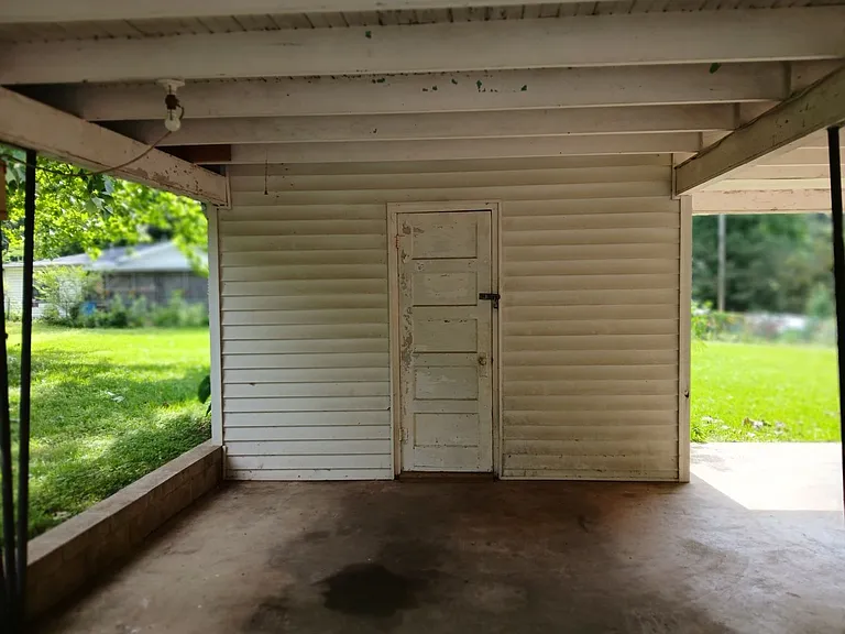 2301 Edison Ave — Photo 17