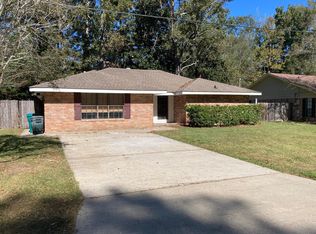 163 Woodside Dr, Mandeville, LA 70448