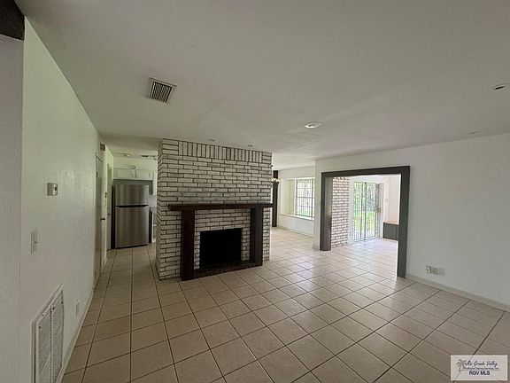 2nd image of 84 Woodmere Ct #19