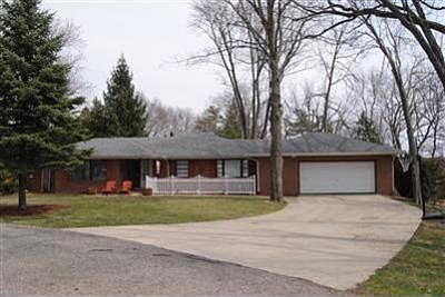 1st image of 21665 Shiawassee Dr