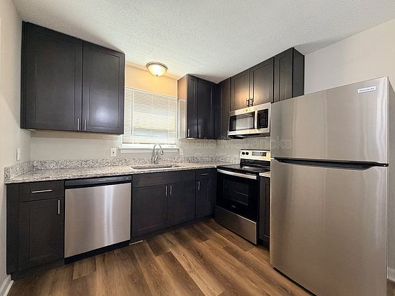 3rd image of 4602 Delashmitt Rd #B