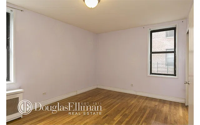 Sold by Douglas Elliman | media 21