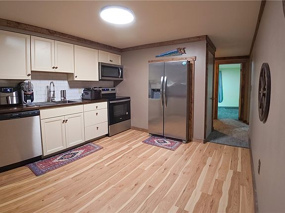 4th image of 937 Kiester Rd