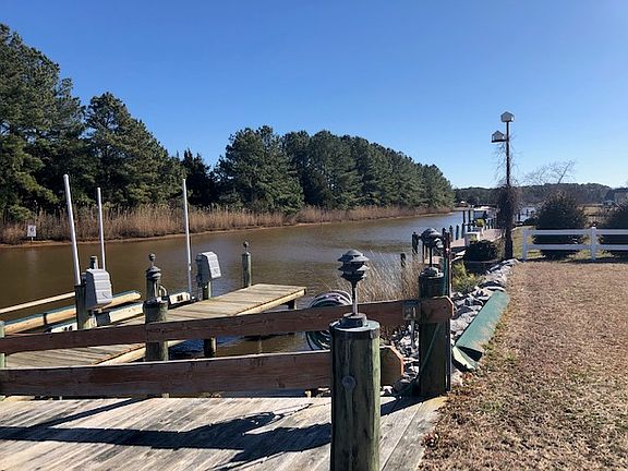 Dock w/lift