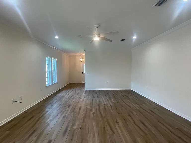 1578 Hickory St — Photo 8