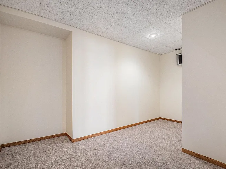 15206 Borman St — Photo 14