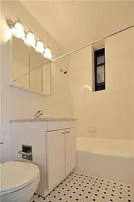 Rented by Buchbinder & Warren | media 21